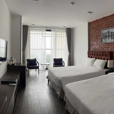 The Marron Hotel Thanh Hoa Bagian luar foto