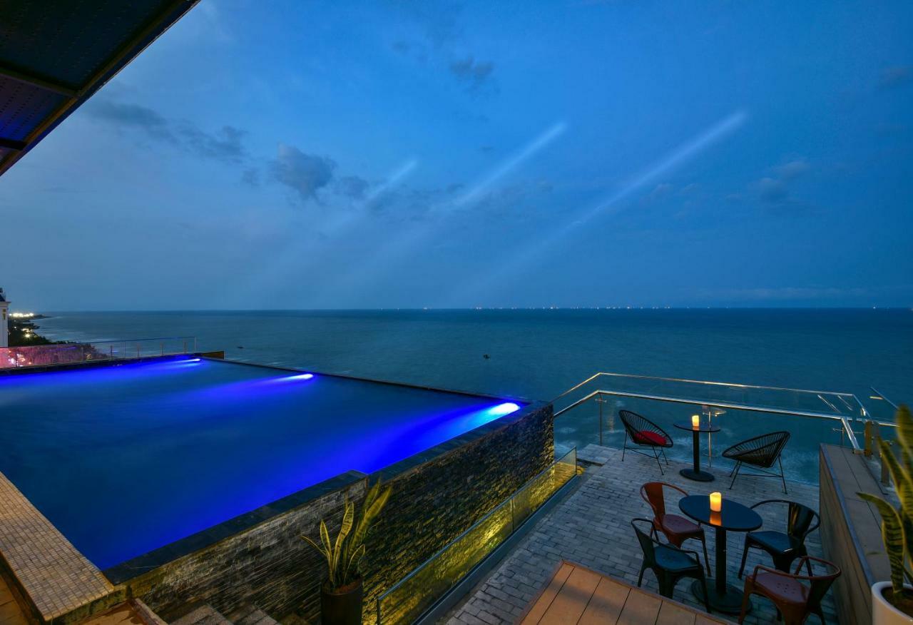 The Marron Hotel Thanh Hoa Bagian luar foto
